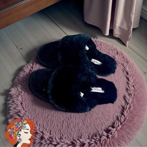 Coach Black Plush Slippers Size 7